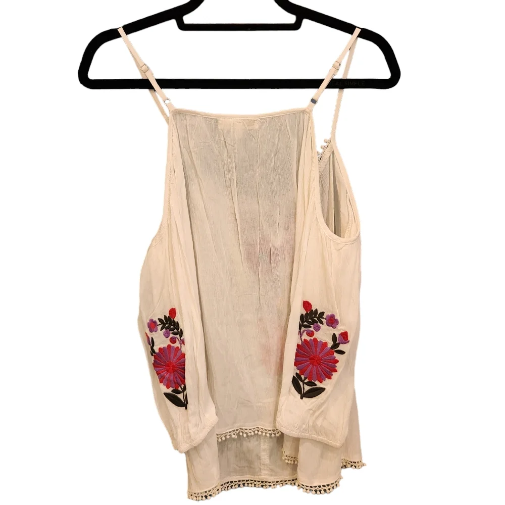 NWOT LF Boutique Off-Shoulder Floral Tie-Front Flowing Top - Picture 3 of 10